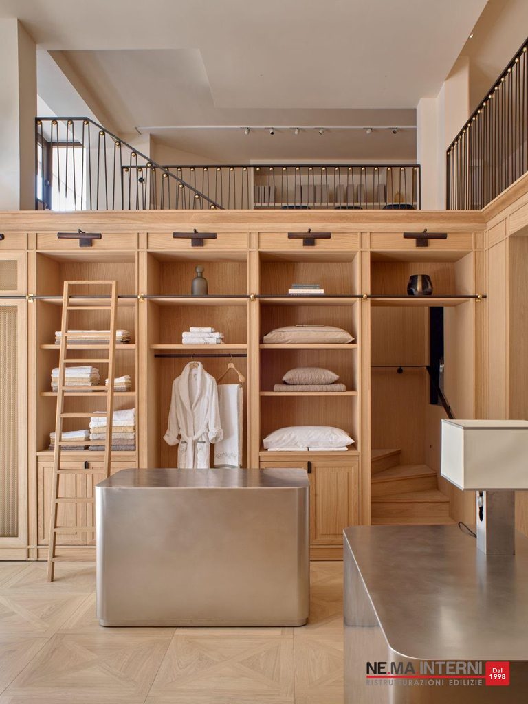 Ristrutturazione Showroom Rivolta Carmignani sito in Milano 2